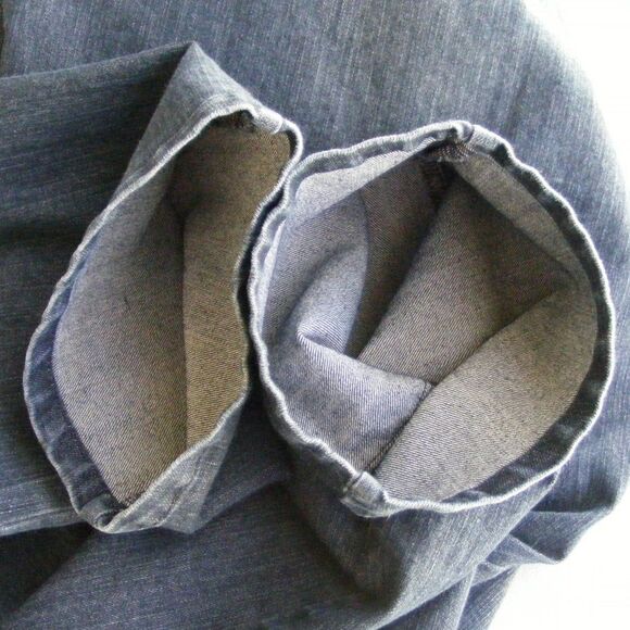 TORRID Denim Jeans, 24, Dark Wash, 3 button waist, Pockets - Picture 7 of 12